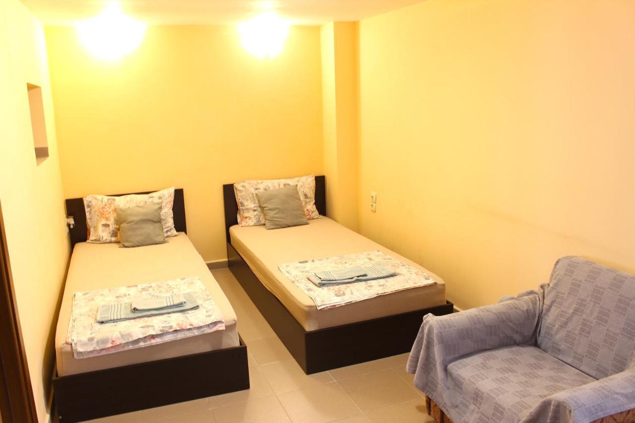 Guest House "Emily" In Troshevo Varna Dış mekan fotoğraf