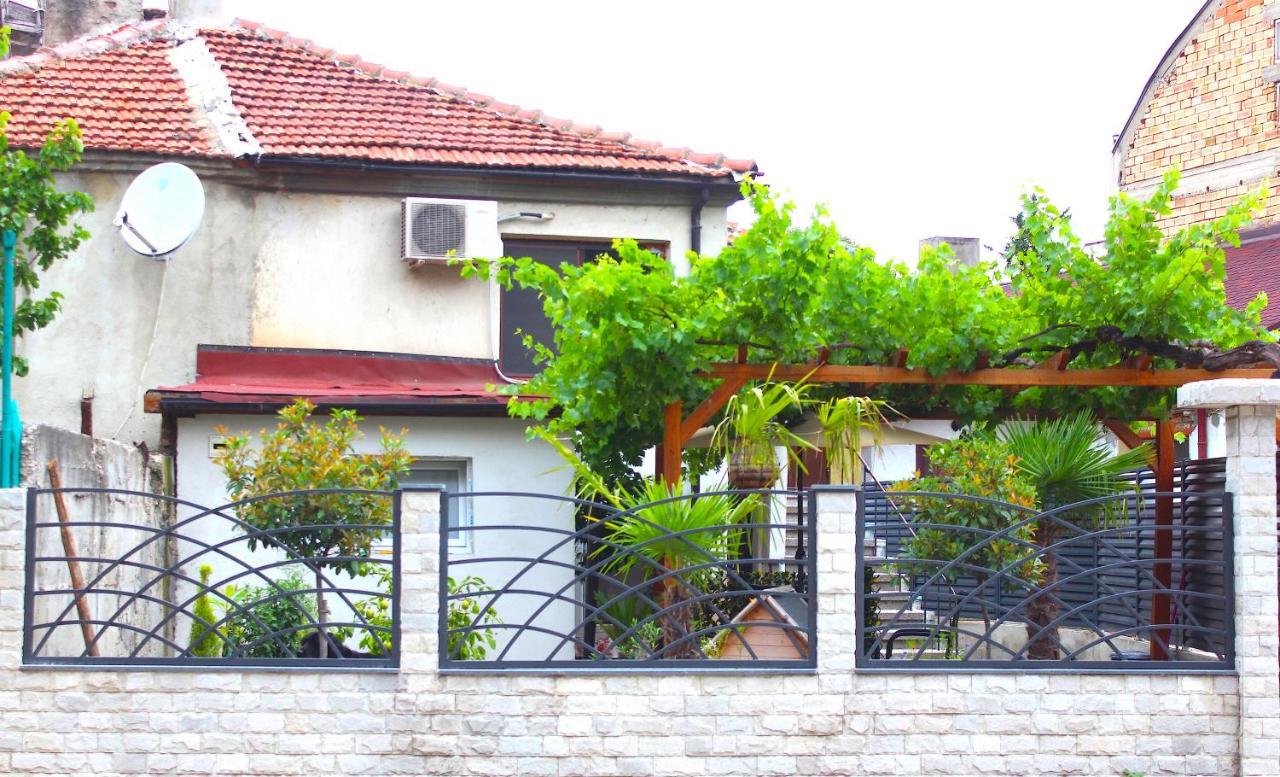 Guest House "Emily" In Troshevo Varna Dış mekan fotoğraf