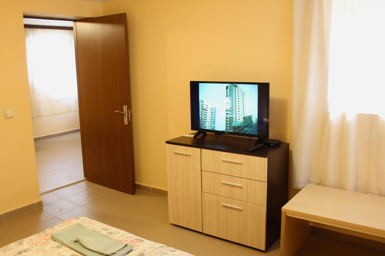 Guest House "Emily" In Troshevo Varna Dış mekan fotoğraf